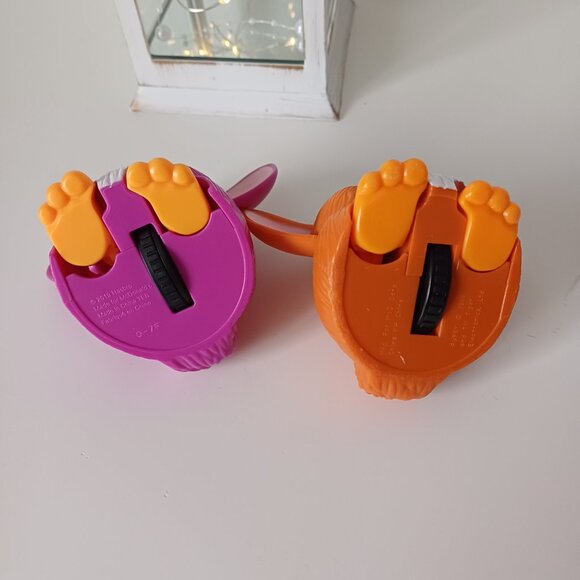 2 Vintage Furby McDonald's Plastic Happy Meal Toys TLC - Picture 3 of 4